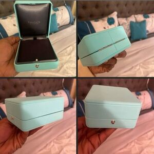 Tiffany Necklace Box